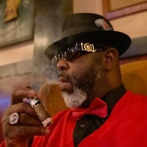 Meet your Posher, Rich e